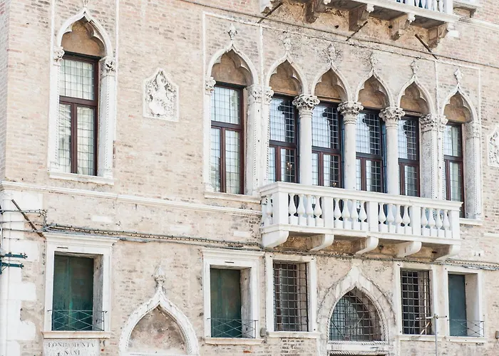 Hotel Nani Mocenigo Palace