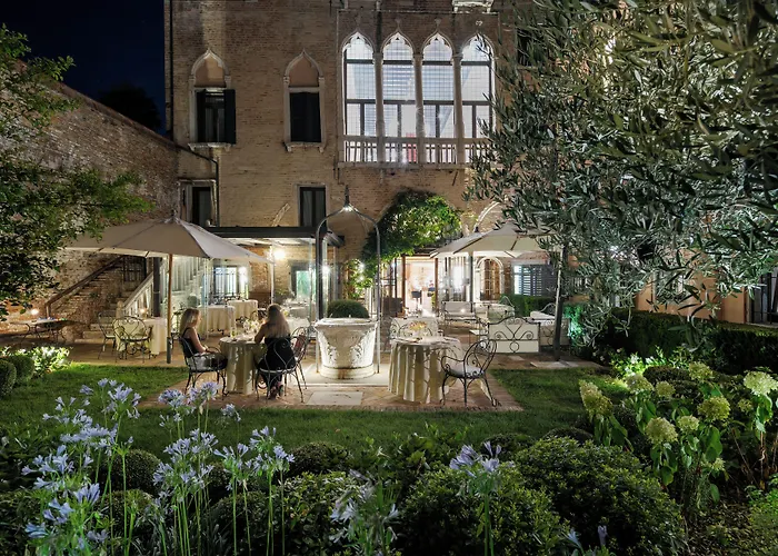 Hotel Nani Mocenigo Palace